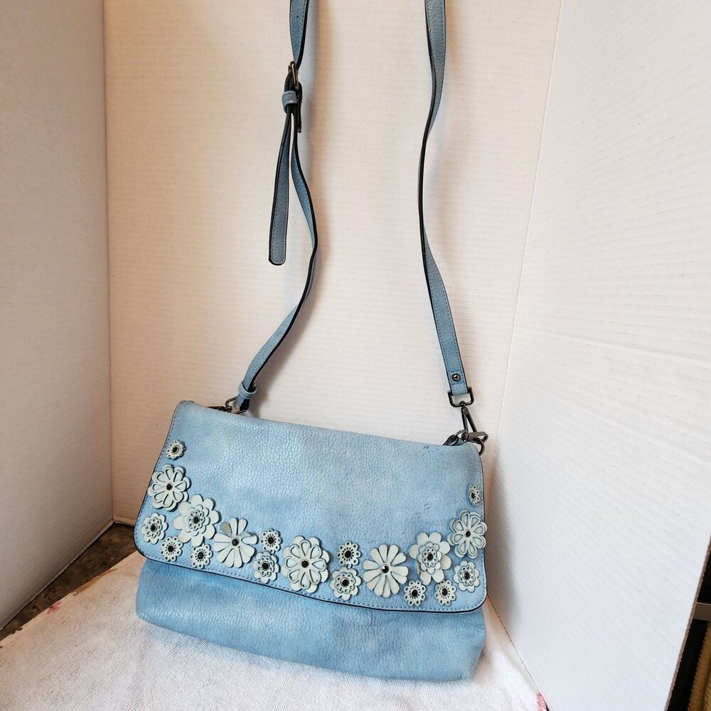 Blue Moda Luxe Crossbody/shoulder/Wristlet Purse Faux Leather W/Floral Applique - Picture 2 of 9